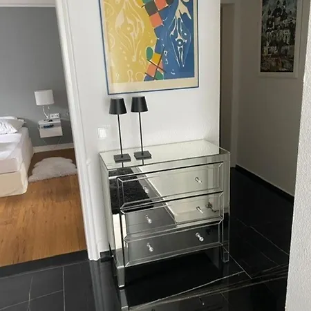 Апартаменты Sued - Ideale Lage Im Gruenen Zwischen Historischer Altstadt Und Uni-klinikum Ахен