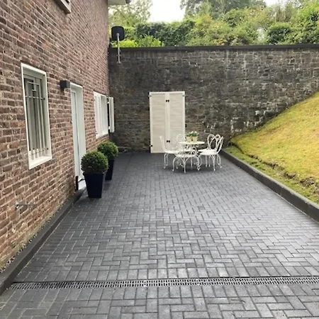 Sued - Ideale Lage Im Gruenen Zwischen Historischer Altstadt Und Uni-klinikum Апартаменты